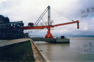 后擺裝船機(jī)